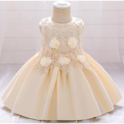 Champagne Vintage Flower Girl Dresses For Weddings Pearls Satin Short Princess Appliqued Lace Kids First Communion Dress 2021
