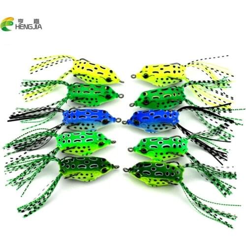 HENGJIA 20pcs TopWater Frog Fishing Lure Fishing Tackle 5.5CM/8.2G Surface/Floating Artificial Soft Lure Minnow lure Crank Lures