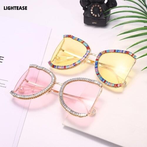 Retro Pink Sunglasses Women Hollowed-out Rhinestone Sun Glasses Girls Glasses Clear Lens UV400 Eyewear Gafas De Sol Mujer