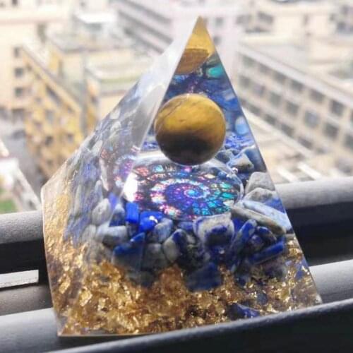 Pyramid Ornament Handmade Stylish Faux Crystal Miniature Pyramid Figurine for Table