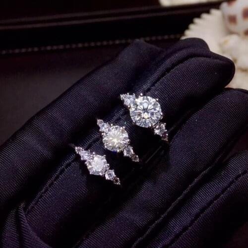 Moissanite,carats Super hot selling, comparable to diamonds, exquisite craftsmanship
