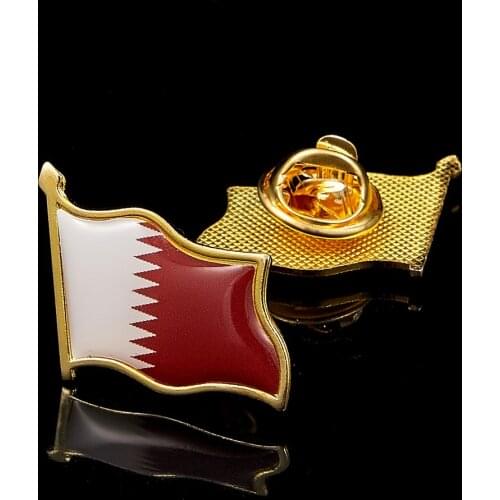 Middle East Qatar Patriotic feelings Symbol National Flag Lapel Pins Collectibles