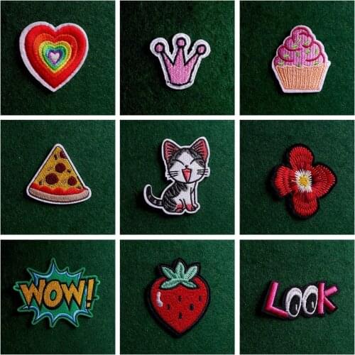 2pcs Cartoon Patches Stripe Badge Stickers Embroidery Sew On Clothes Cute Patch Iron On Patches For Clothes WOW Applique Decor