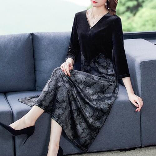 Autumn Vintage Long Sleeve Black Velvet Midi Dresses 2020 Winter Casual Bodycon 4XL Plus Size Dress Women Elegant Party Vestidos