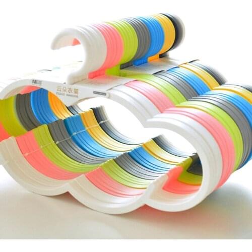 5 pcs/lot Creative Plastic Adult Clothes Hangers Non-slip Clothing Hanging Garment Store Display