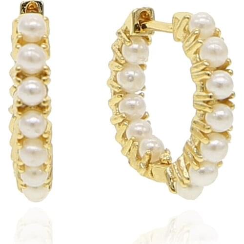 Trendy women earring jewelry inSide round freSh Sea pearl ball bead huggieS Hoop earringS gold cz faShion european jewelry