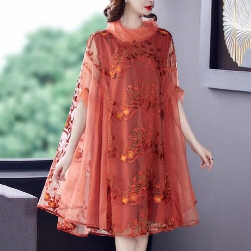 Woman Plus Size DressLace Mesh Embroidery Round Neck Short Sleeve Elegant Loose Waist Casual Style 2021 New Summer