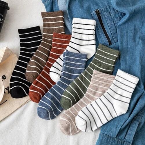 Autumn Hot Sale Sttiped Womens Mens Socks Casual Unisex Socks Man Woman Fashiona Coton College Style Womens Mans Socks
