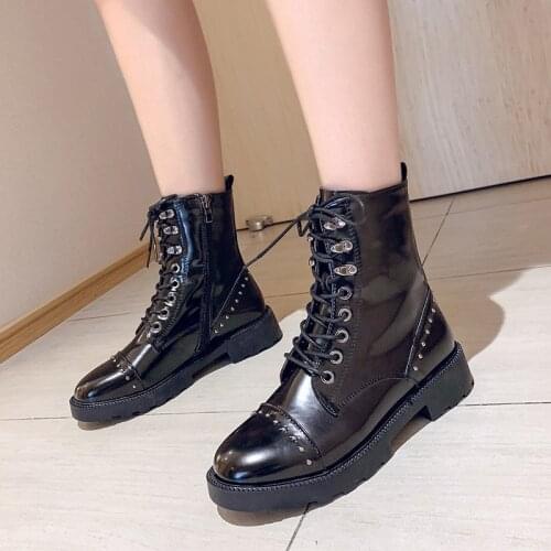 High Quality Sexy Rivet Military Boots Women Lace Up Black Leather Ankle Boots Mid Heel Goth Style Short Boots Autumn Star shoes