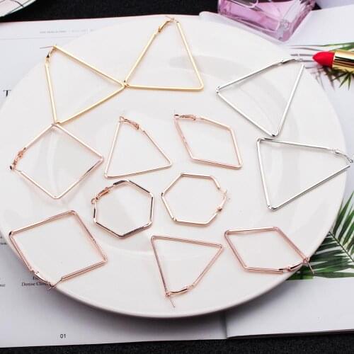 8Seasons Fashion Korea Simple Earring Silver Color Geometric Triangle Ear Women Trendy Punk Style Hoop Earrings Jewelry,1 Pair