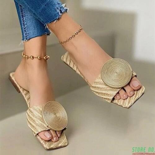 2021 New Woman Summer Flat Sandals Plus Size Round Buckle Solid Flats Female Casual Slippers Ladies Women Fashion Beach Shoes
