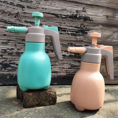 2020 1L Hand-held Watering Household Cleaning Watering Can Air Pressure Gardening Pot For Kitchen Cleaning Home Gardening