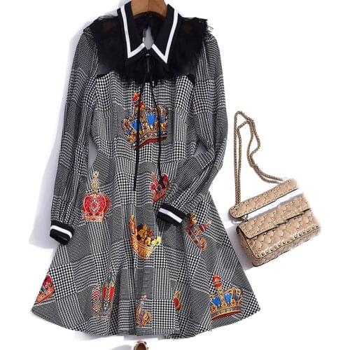 Summer 2021 Black Spring an White Contrast Color Luxury Beading Diamonds Mesh See-Through Lace Ruffles A-Line Dress