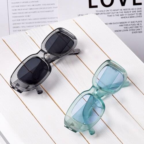 UEESHOP 2021 square sunglasses luxury brand travel small rectangle sunglasses men and women retro glasses