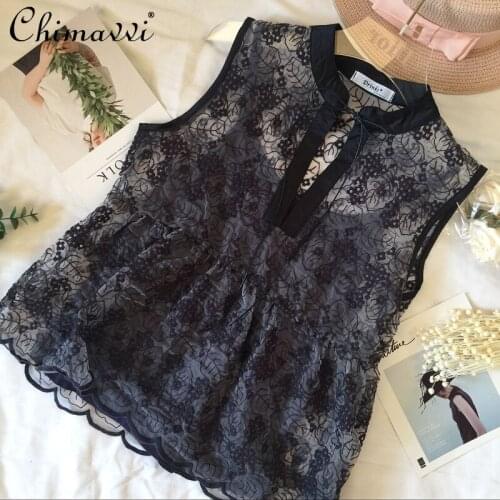 French Classic Embroidered Vest Womens Fashion Lace-up Sleeveless Bottoming Shirts Lace Slim Temperament Tops Feminine 2 Pcs