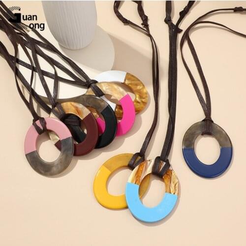 Guanlong Classic Fashion Acrylic Necklaces Women With Big Resin Round Geometric Pink Pendant Long Leather Chains Necklace Gifts