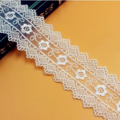 YACKALASI 15Yards/Lot Rayon Embroidery Lace Flower Scalloped Lace applique Sewing Garment Accessories free shipping 4.5cm