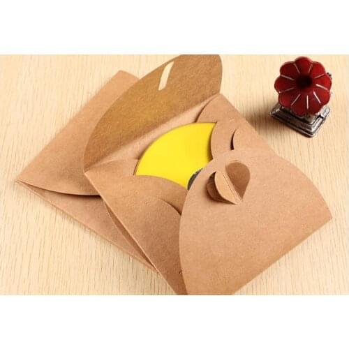DHL 500Pcs 13cm*13cm Heart Blank Kraft Paper Party CD DVD Sleeve Packaging Packing Box For 3 CDs Envelopes Holder Case Pack Bag
