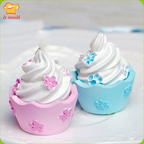 Kids party gift small candle silicone mold/plum cake cup of chocolate mould/bears paw snack candle mould