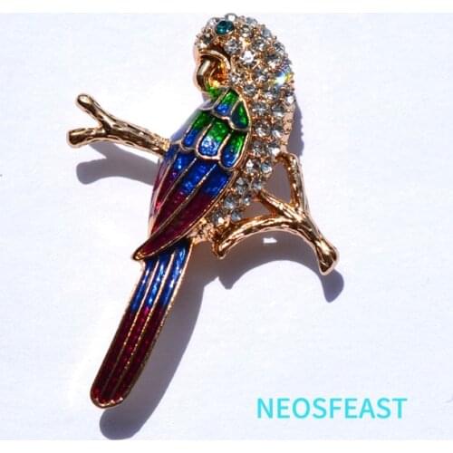 Elegant Rhinestone Parrot Brooches For Women Multi Color Enameled Pin Ladies Birds Corsage Party Gifts Fashion Jewelry Garments