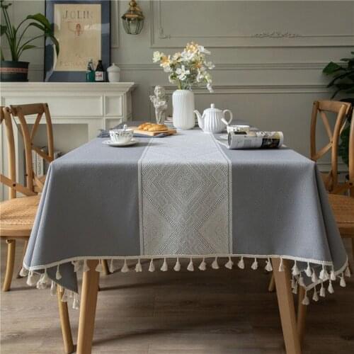 YMQY Jacquard Tablecloths On The Table