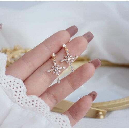 Xinbada 14k Real Gold Plated Micro-inlaid Zircon Cross Luxury Stud Earrings for Woman Party Daily Gift Simple Fashion Earring