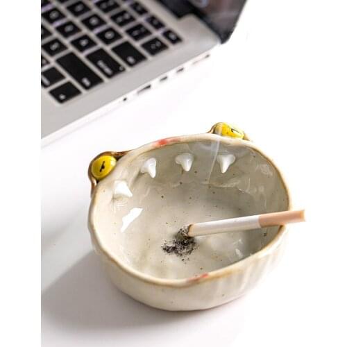 Ceramic ashtray creative personality trend spoof Nordic anti-fly ash large cigar ash storage home living room desktop decoration