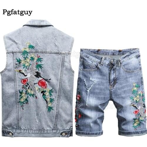 Fashion Shorts Sets Men 2020 Summer 2pcs Embroidery Plum Blossom Red-crowned Crane Vest + Denim Shorts Sets Mens Casual Suit Set