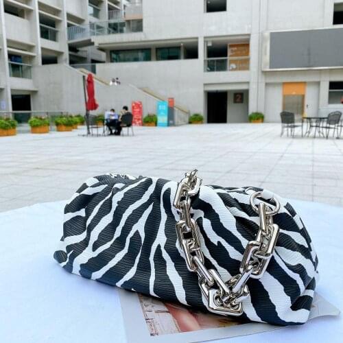 Bee In Fly The Big Chain Pouch Zebra Print Leather Bag With Large Chain Bags Ladies Sling Bag Luxury Cocktail Evening Bag