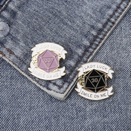 Game Metal Enamel Pins Brooch Fashion Souvenir D20 Dice Lucky Badge Pin Fun Trendy Costume Backpack Jewelry Accessories Gifts
