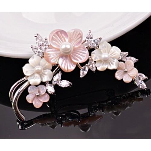 Freshwater Pearl Brooch ladies temperament Korean Design high-grade shell flower pin brooch jewelry
