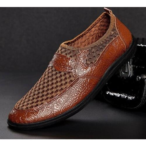 Summer High Quality Fashion Men Loafers Breathable Mesh Mens Casual Shoes Lazy Casual Hole Slip on Mens Flat Shoes