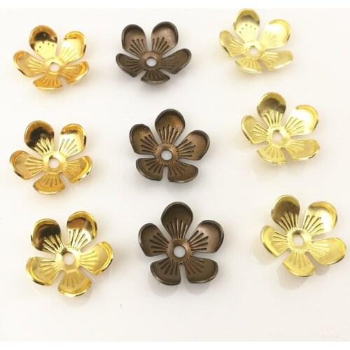 SIXTY TOWFISH 30 Pieces/lot Retro Palace Headdress Step Hairpin Antique 11 mm Torus Copper Flower Piece Jewelry Base Settings