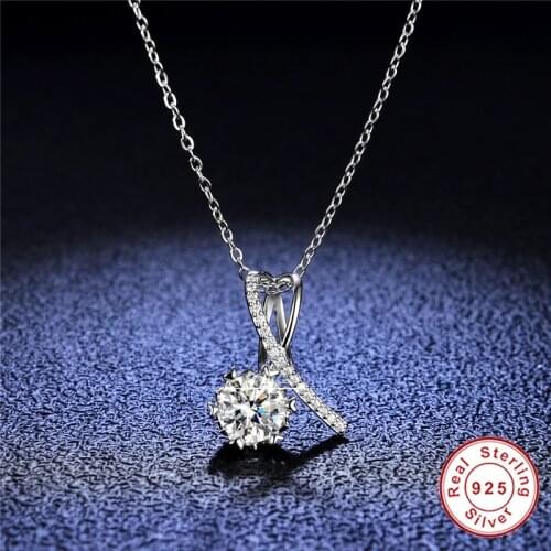 Geoki 925 Sterling Silver Perfect Cut 1 Ct Passed Diamond Test D Color Moissanite Wedding Heart Pendant Necklace for Female Gift