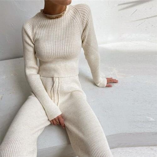 Giyu Casual Women Slim Two Pieces Sets Knitted Autumn Long Sleeve Crop Top Long Pants Solid Matching Sets Ladies Fashion Outfits