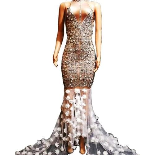 Shining Silver Diamonds Halter Sleeveless Women Dresses Stitching Mesh Appliques Long Tailing Dresses Wedding Prom Costumes