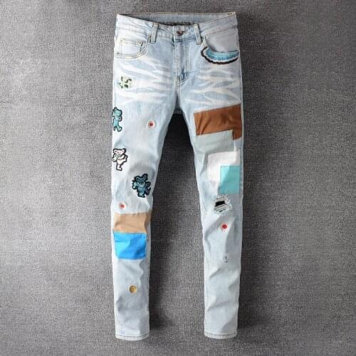 Mens Summer Jeans Mens Bear Embroidery Patchwork Hip Hop Light Blue Jeans Streetwear Holes Ripped Stretch Denim Skinny Jeans