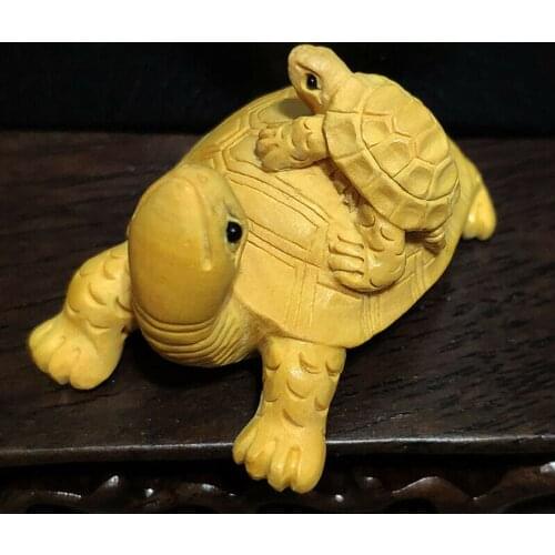 CQ053 - 2" Hand Carved Boxwood Netsuke Figurine Carving: Turtle Mom and Baby