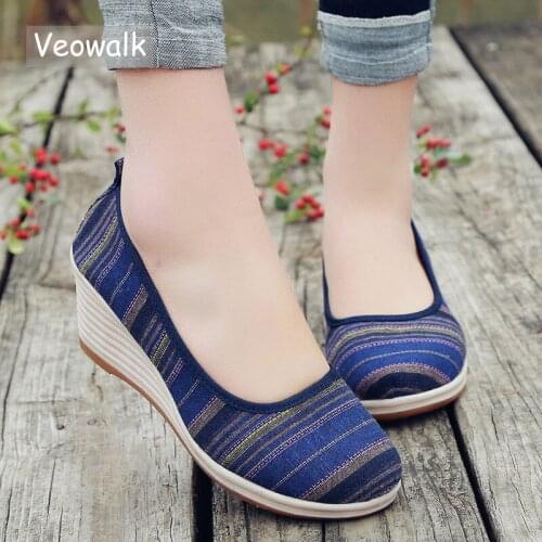 Veowalk Colorful Striped Women Casual Linen Cotton Wedge Heel Shoes Bohemian Middle-Age Ladies Soft Comfort Pumps Platforms