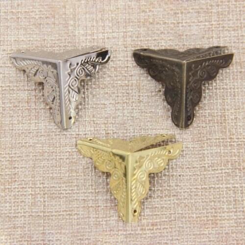 4Pcs 25mm Antique Triangular Corner Bracket Hardware Luggage Case Protector Home Improvement Hardware Suppies