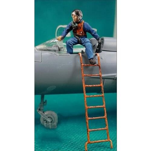 Resin Figure 1/48 modern crew man include ladder Model Unassambled Unpainted Figure Building Kit