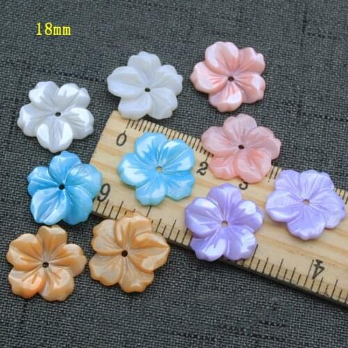 5pcs / bag natural shell dyed carved bauhinia temperament lady star jewelry making DIY hair clip brooch jewelry accessory