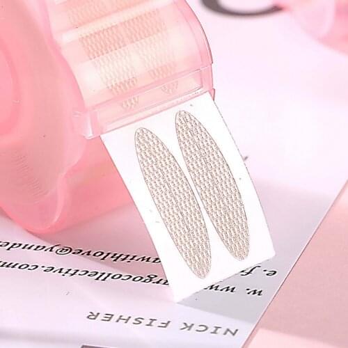 360Pcs Eyelid Tape Clear Sticker Lift Eye Magic Strips Plum Blossom Shape Reel Self Adhesive Lace Fiber Eyelid Tape Makeup Tools