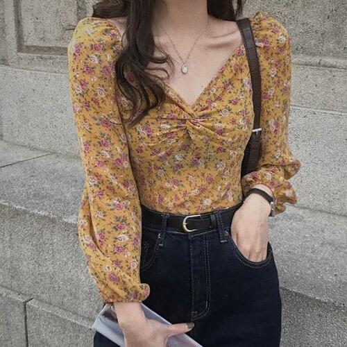 Floral Print Vintage Blouse Female Sexy Sweet V-neck Crop 2020 Spring Women Slim Fit Blouses Elegant Long Puff Sleeve Shirt Tops