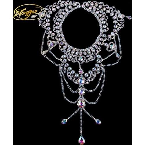 2017 Fashion Style 3 Kinds Of Color Shining Crystal DIY Sewing Decals Wedding Dress Brooch Decoration Rhinestone Crafts