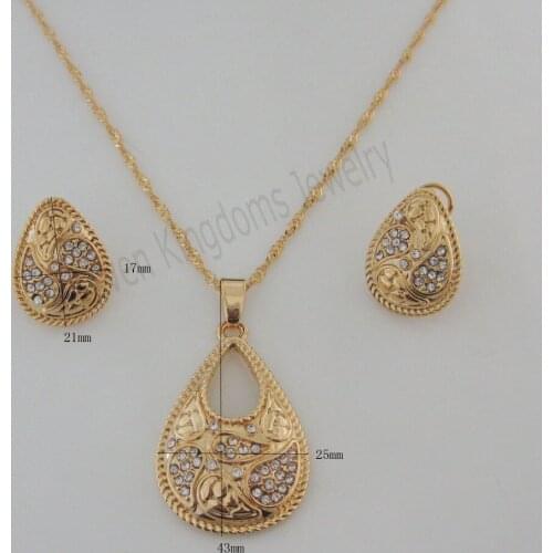 FOROMANCE /NEW - YELLOW GOLD GP 18" TWIST WAVE NECKLACE WATER DROP SHAPED FLOWER PATTERN PENDANT STUD CLIP EARRING SET