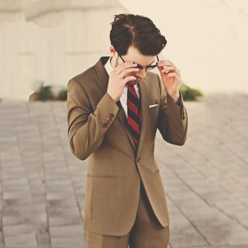 Hot Recommend One Button Brown Groom Tuxedos Groomsmen Peak Lapel Mens Suits Blazers (Jacket+Pants+Tie) W:867