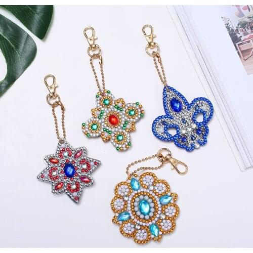 5PCS/Set Diamond Painting Kit Keychain 5D DIY Handmade Full Diamond Painting Decorative Accessories Car Crown Crafts