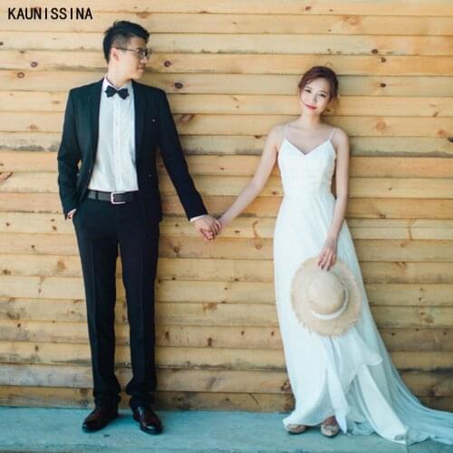 KAUNISSINA Elegant V-Neck Wedding Dresses Floor-Length Simple White A-Line Sweep Train Bridal Dress Backless Boho Wedding Gowns