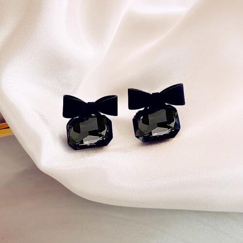 Korean hot selling fashion jewelry sweet and cute black bow stud earrings square crystal elegant student women daily earrings